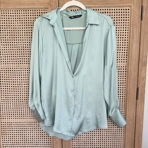 Zara Women's Light Green Blouse